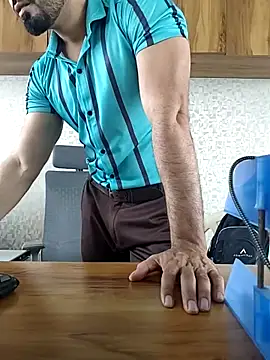 Snapshot of indianguy89 chatting on March 11, 2026, 10:10 am indianguy89 online show from March 11, 2026, 10:10 am