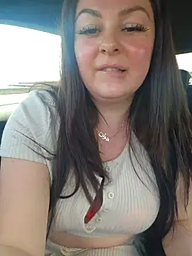 Snapshot of Britishbella chatting on May 6, 2026, 2:44 pm Britishbella online show from May 6, 2026, 2:44 pm