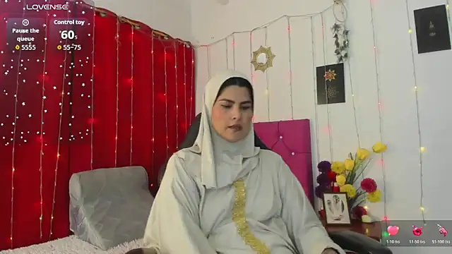 Snapshot of AishaAmin_ chatting on May 14, 2026, 12:12 pm AishaAmin online show from May 14, 2026, 12:12 pm
