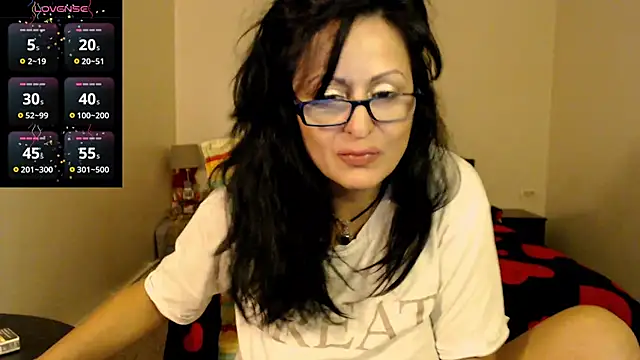 YourDreamLoverr online show from February 28, 2025, 12:21 am