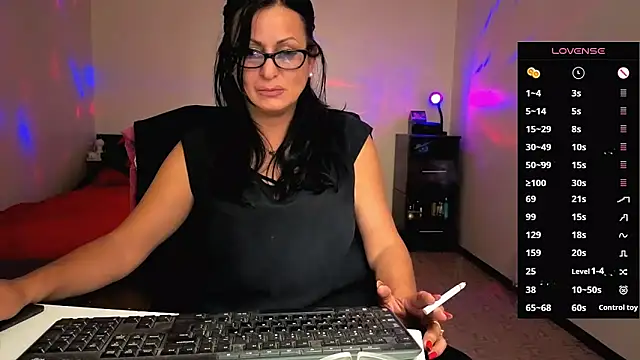 YourDreamLoverr online show from September 24, 2025, 10:35 pm