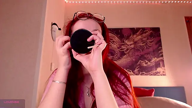 VanessaLincum online show from December 18, 2025, 7:14 am