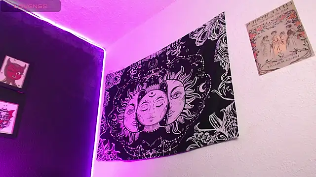 niakat  online show from September 17, 2025, 8:21 pm