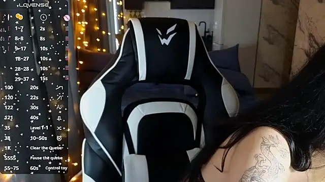 Mary   Moore online show from February 4, 2025, 3:54 am