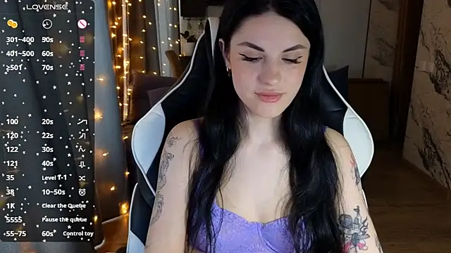 Mary   Moore online show from February 11, 2025, 6:51 am