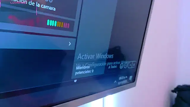 AdelinaVans online show from November 12, 2025, 11:21 am