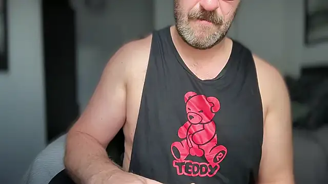 Mr Beef online show from November 2, 2025, 10:17 am