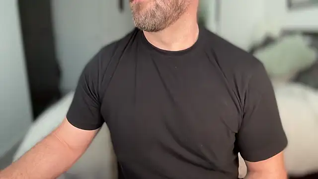 Snapshot of Mr_Beef chatting on February 8, 2026, 3:59 pm Mr Beef online show from February 8, 2026, 3:59 pm