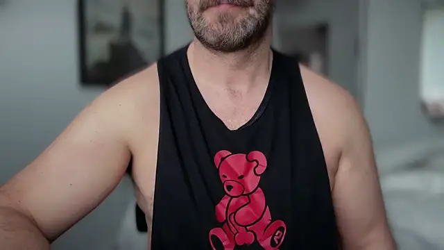 Snapshot of Mr_Beef chatting on February 20, 2026, 1:44 pm Mr Beef online show from February 20, 2026, 1:44 pm