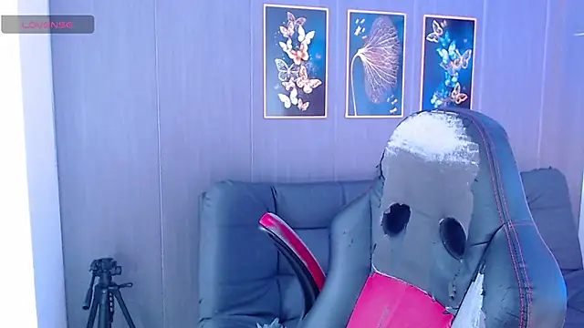 Evelynn sex  online show from October 10, 2025, 12:59 pm