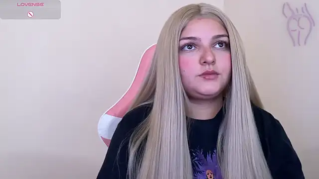 SweetPaige  online show from February 20, 2025, 6:24 pm