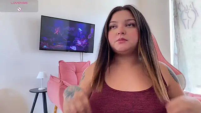 SweetPaige  online show from March 14, 2025, 6:07 pm