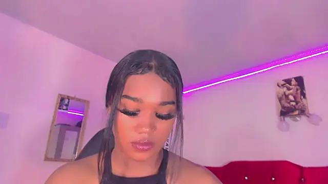 naomy  xx online show from February 8, 2025, 10:29 am