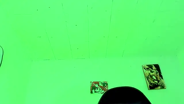 naomy  xx online show from October 8, 2025, 3:26 am