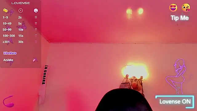 naomy  xx online show from February 18, 2026, 3:02 am