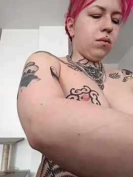 divine eve online show from February 10, 2025, 9:58 am