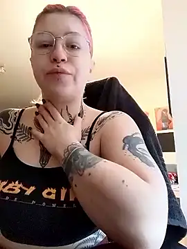 divine eve online show from March 1, 2025, 3:05 pm