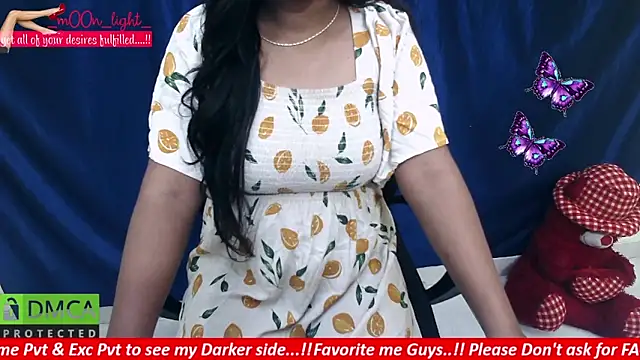  mOOn light  online show from January 6, 2025, 12:02 pm