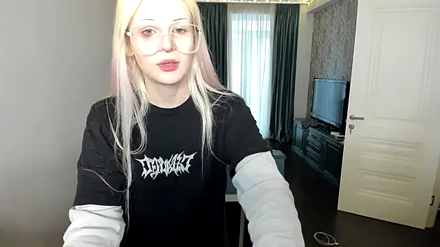 sashakiss99 online show from December 26, 2024, 12:16 pm