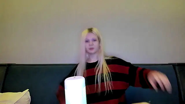 sashakiss99 online show from January 2, 2025, 10:33 pm