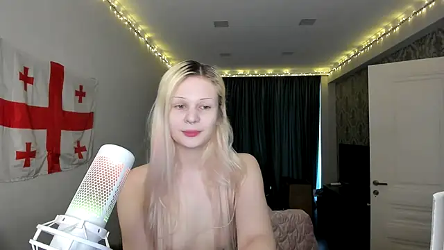 sashakiss99 online show from February 4, 2025, 8:46 am