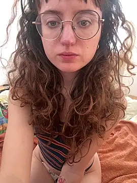  foxygirl  online show from April 2, 2026, 9:07 am