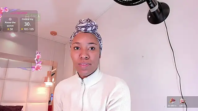 Mikeyla-Russo online show from December 19, 2024, 9:06 pm