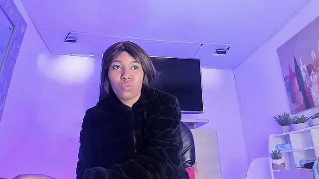 Mikeyla-Russo online show from September 8, 2025, 2:16 pm