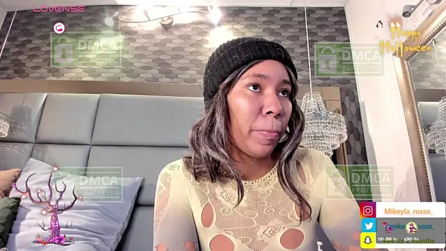 Mikeyla-Russo online show from October 15, 2025, 8:09 pm