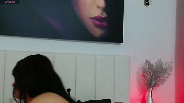 Snapshot of AnnaRos chatting on February 26, 2025, 7:05 pm AnnaRos online show from February 26, 2025, 7:05 pm