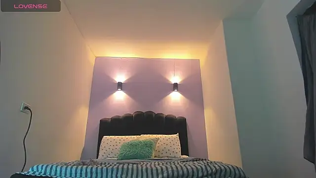 Snapshot of Sofia_Clauss_ chatting on September 11, 2025, 2:11 am Sofia Clauss online show from September 11, 2025, 2:11 am