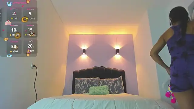 Snapshot of Sofia_Clauss_ chatting on October 7, 2025, 4:31 am Sofia Clauss online show from October 7, 2025, 4:31 am