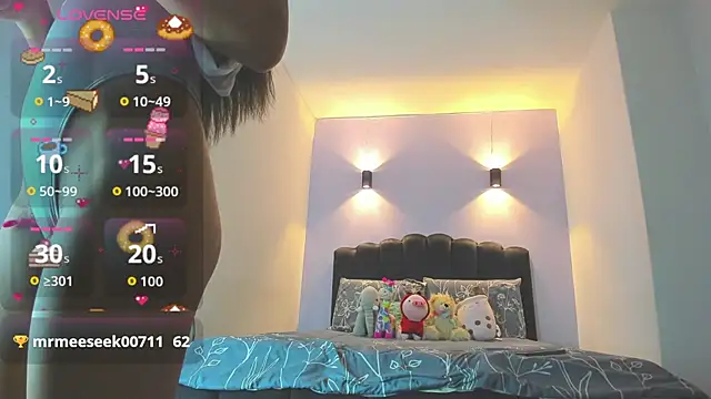 Snapshot of Sofia_Clauss_ chatting on October 25, 2025, 9:53 pm Sofia Clauss online show from October 25, 2025, 9:53 pm