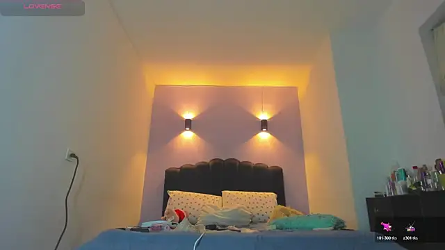 Snapshot of Sofia_Clauss_ chatting on February 24, 2026, 4:43 am Sofia Clauss online show from February 24, 2026, 4:43 am