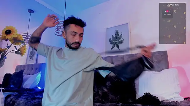 Tom cooper  online show from September 28, 2025, 11:59 am