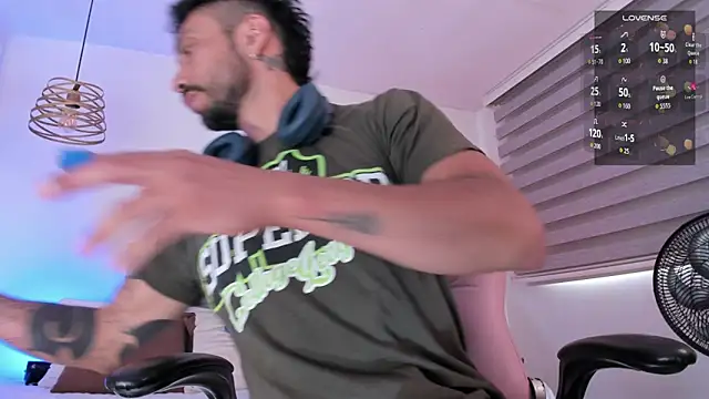 Tom cooper  online show from October 2, 2025, 12:56 pm