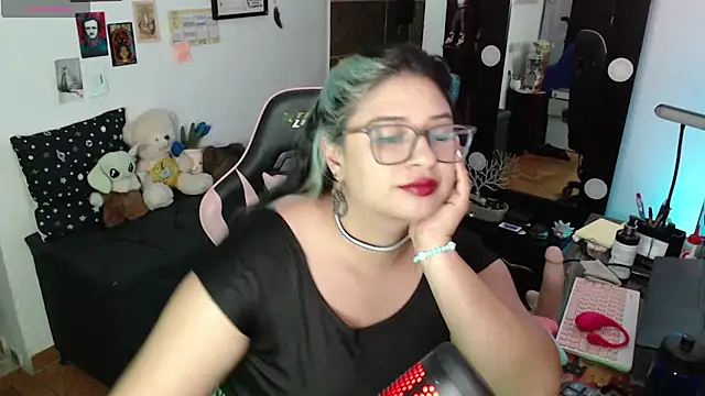 mollyshake1 online show from September 10, 2025, 6:24 am