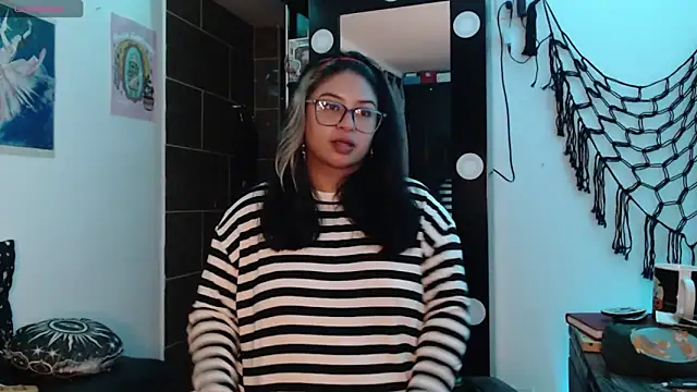 mollyshake1 online show from October 1, 2025, 7:03 am