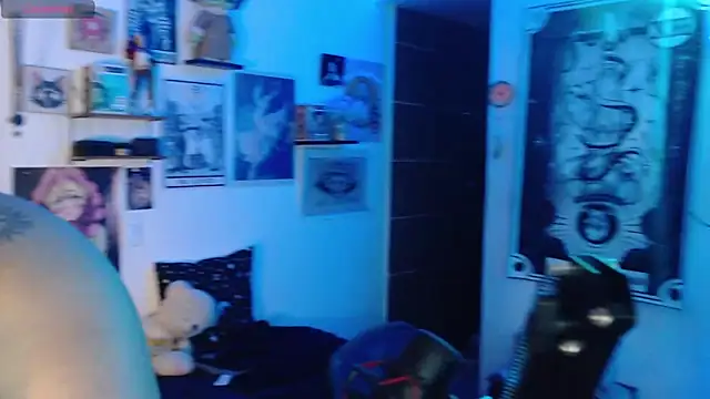 mollyshake1 online show from October 6, 2025, 4:21 am