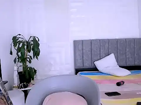 nataly red online show from December 28, 2024, 8:36 pm