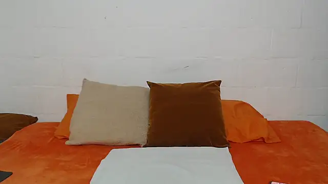 candy mature  online show from December 18, 2025, 11:55 pm