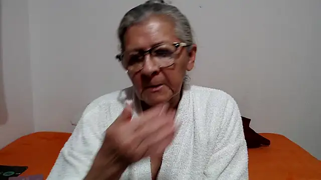 candy mature  online show from July 17, 2026, 10:47 pm