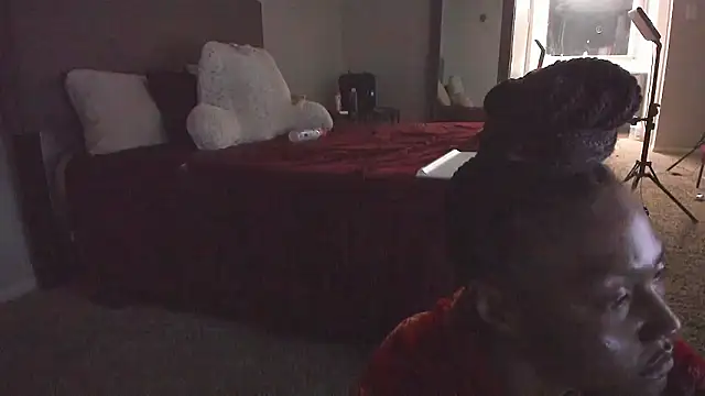 Snapshot of yiauana chatting on February 3, 2026, 1:05 pm yiauana online show from February 3, 2026, 1:05 pm