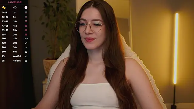 Ester Hill online show from February 11, 2026, 3:55 am