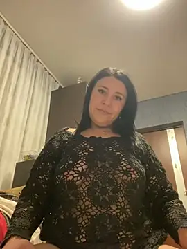 CuteNata online show from December 17, 2024, 6:31 pm