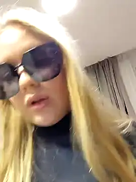 Little Forest ELF online show from December 4, 2024, 5:33 pm