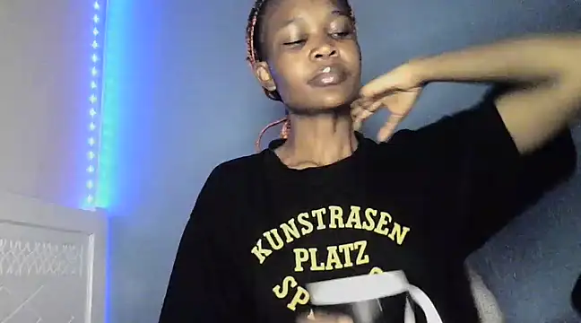 cyberbunnie online show from March 11, 2025, 7:14 pm