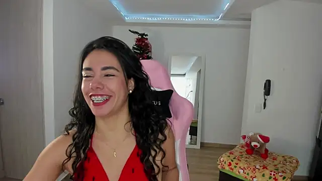 Snapshot of susana_monroy chatting on December 25, 2024, 9:11 pm susana monroy online show from December 25, 2024, 9:11 pm
