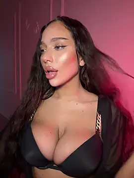 CardiSweetBaby online show from December 14, 2025, 7:51 pm