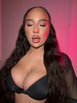 CardiSweetBaby online show from January 15, 2026, 8:12 pm